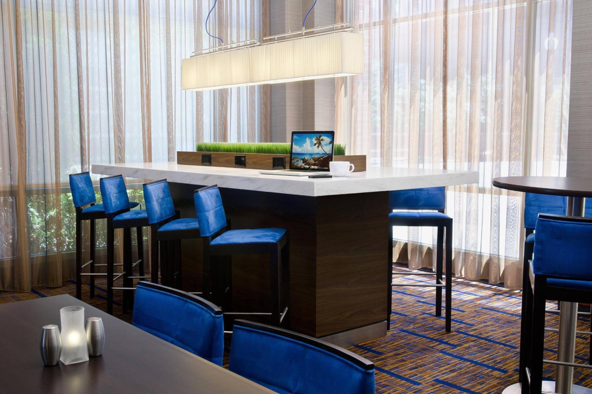 Courtyard By Marriott Birmingham Downtown At Uab Hotel Exterior photo